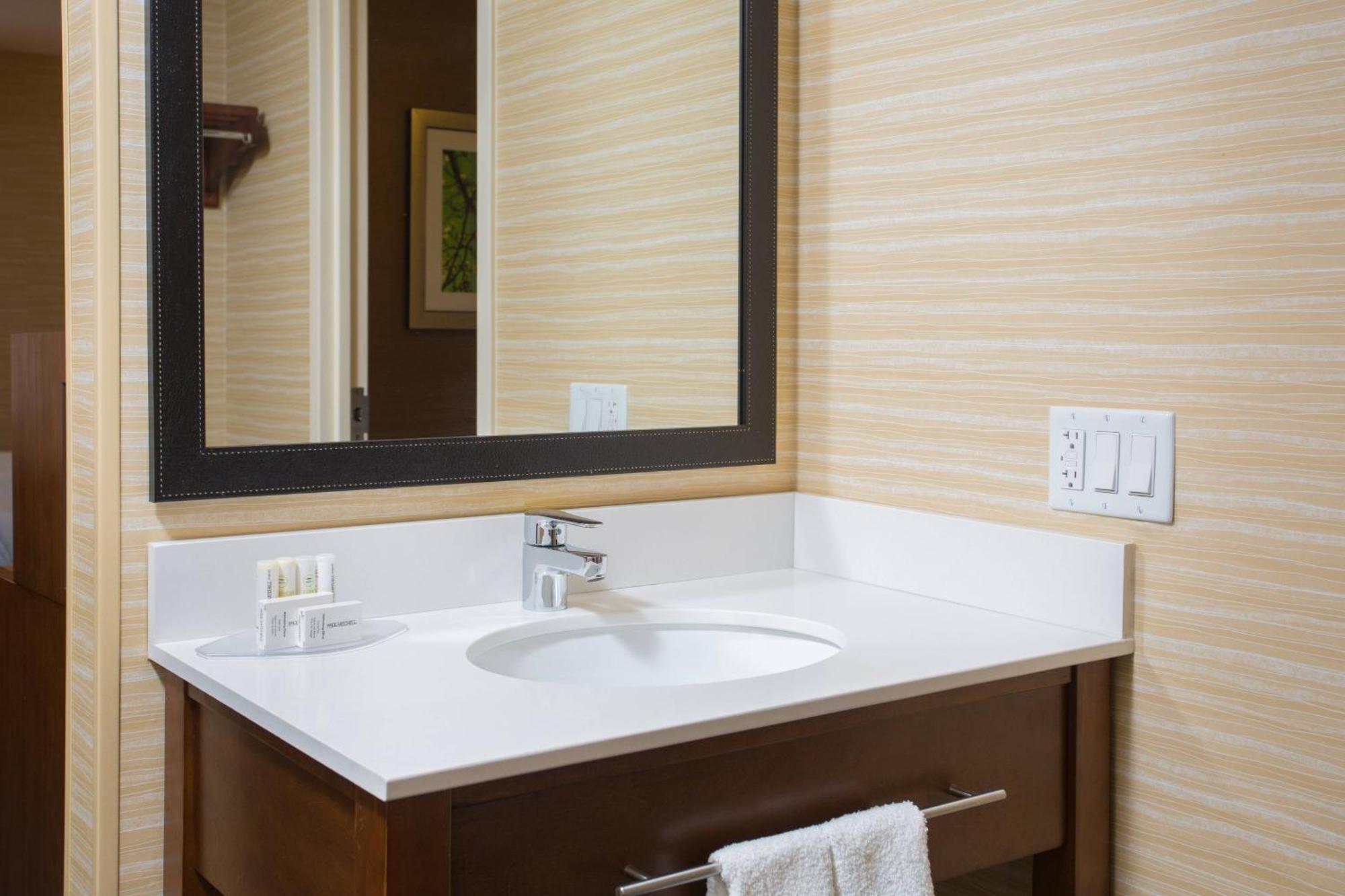 Fairfield Inn Manchester - Boston Regional Airport Kültér fotó